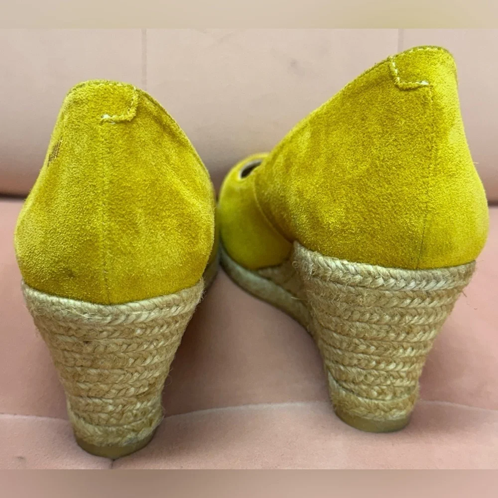 Viscata Women's Marquesa Yellow Suede Espadrille
Wedge Shoes Size 8.5 EU 39 - Picture 7 of 9
